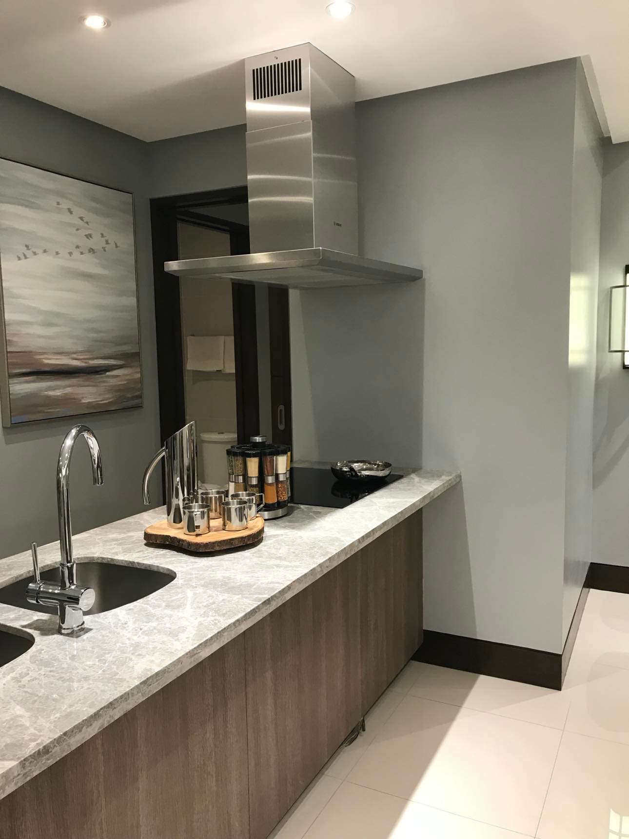 Modern 3BR at St. Moritz Private Estate — photo 3 of 3
